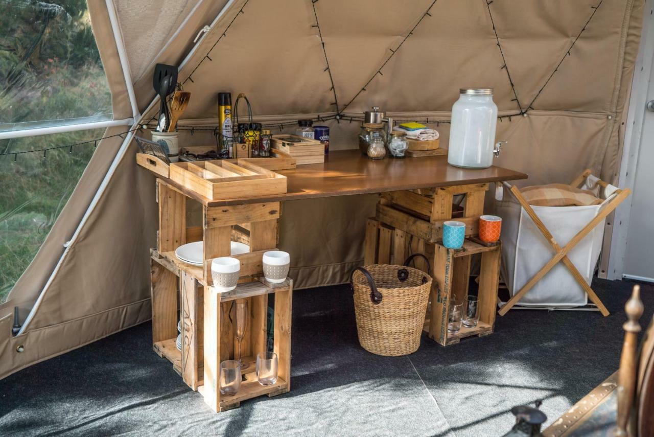 Mt Gold Glamping Hotel Wanaka Ngoại thất bức ảnh