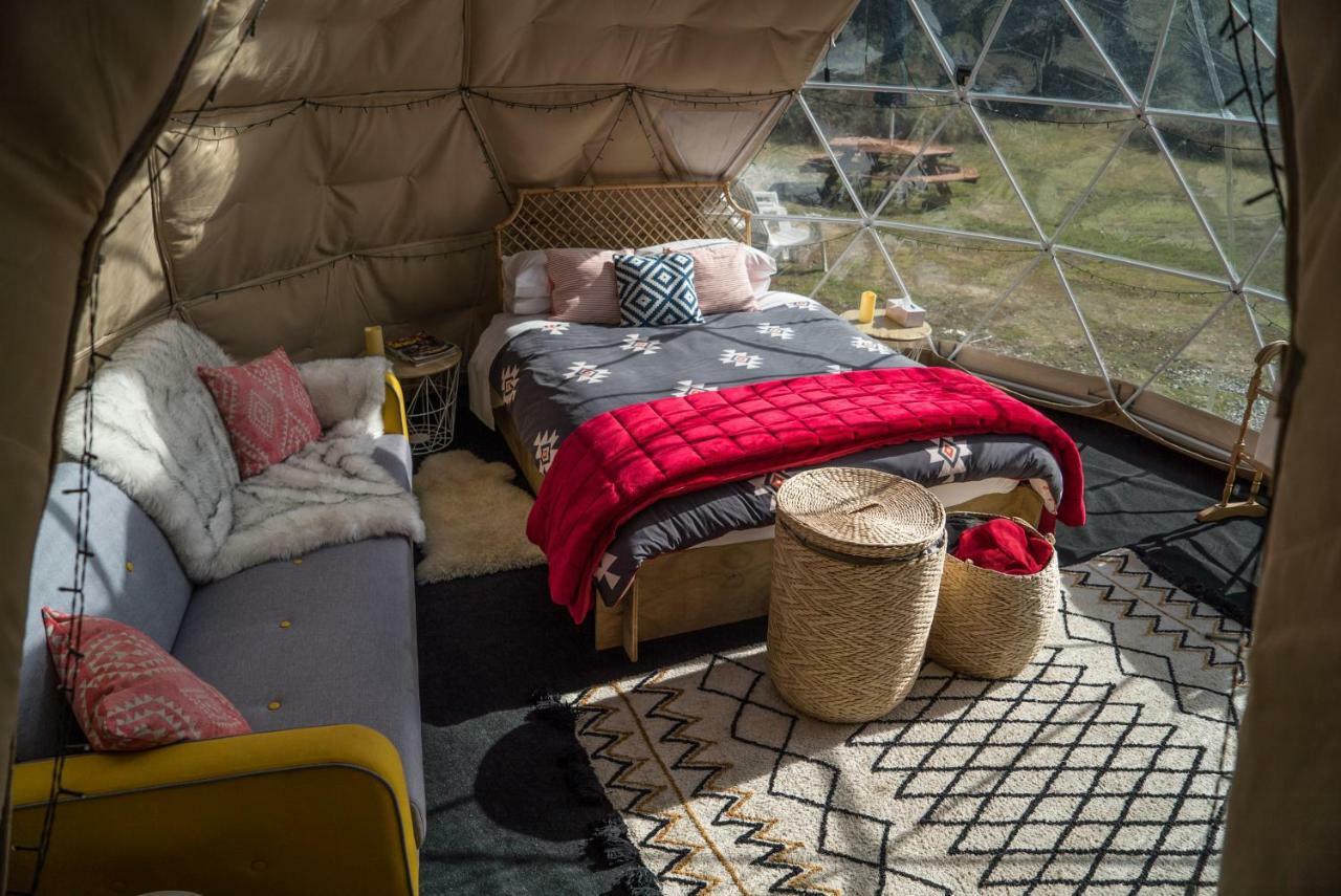 Mt Gold Glamping Hotel Wanaka Ngoại thất bức ảnh